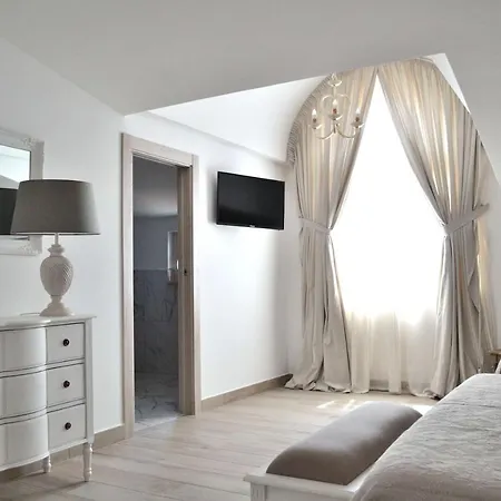 Cloud Bed & Breakfast 3*